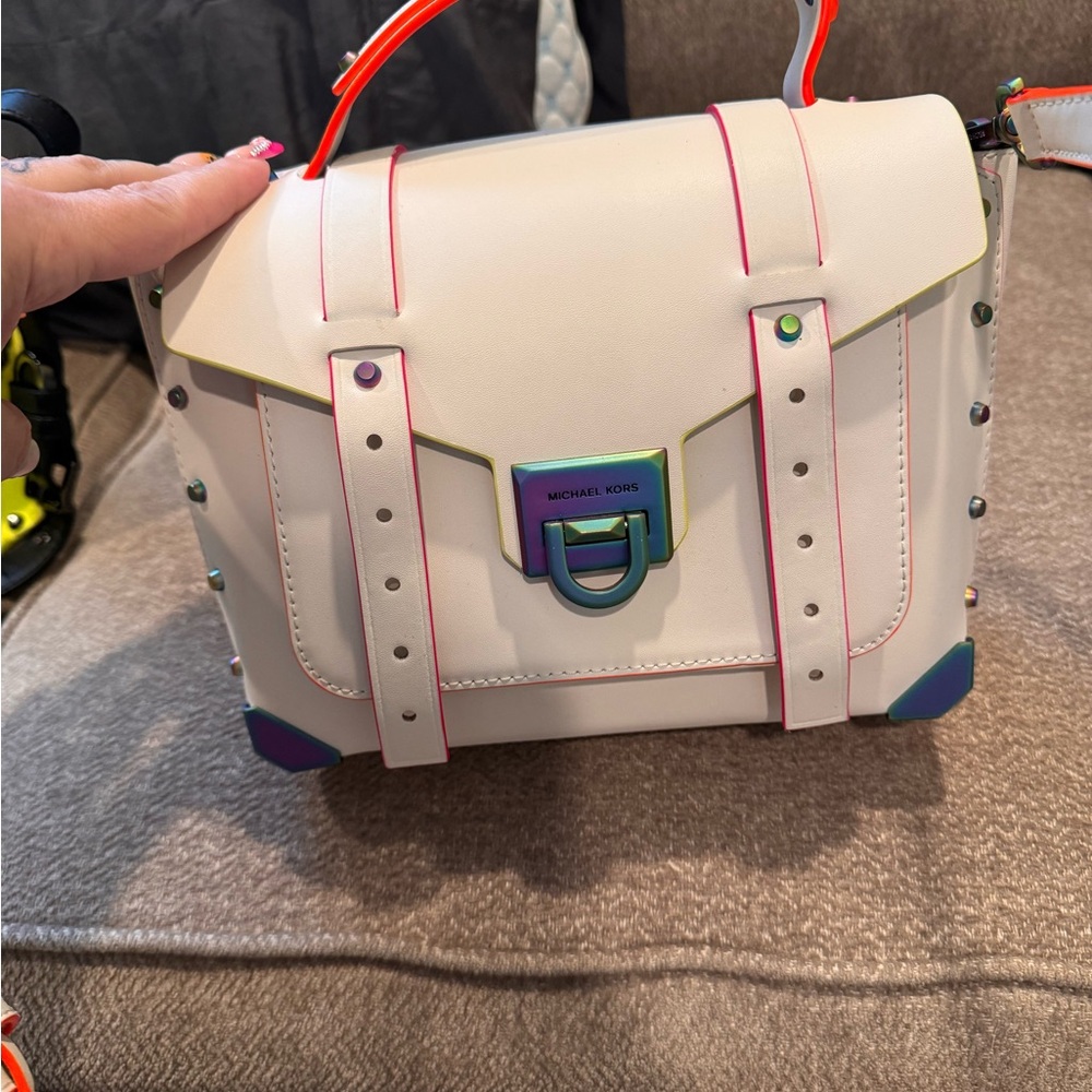 Authentic Michael Kors Manhattan clutch/crossbody. Used a handful of times